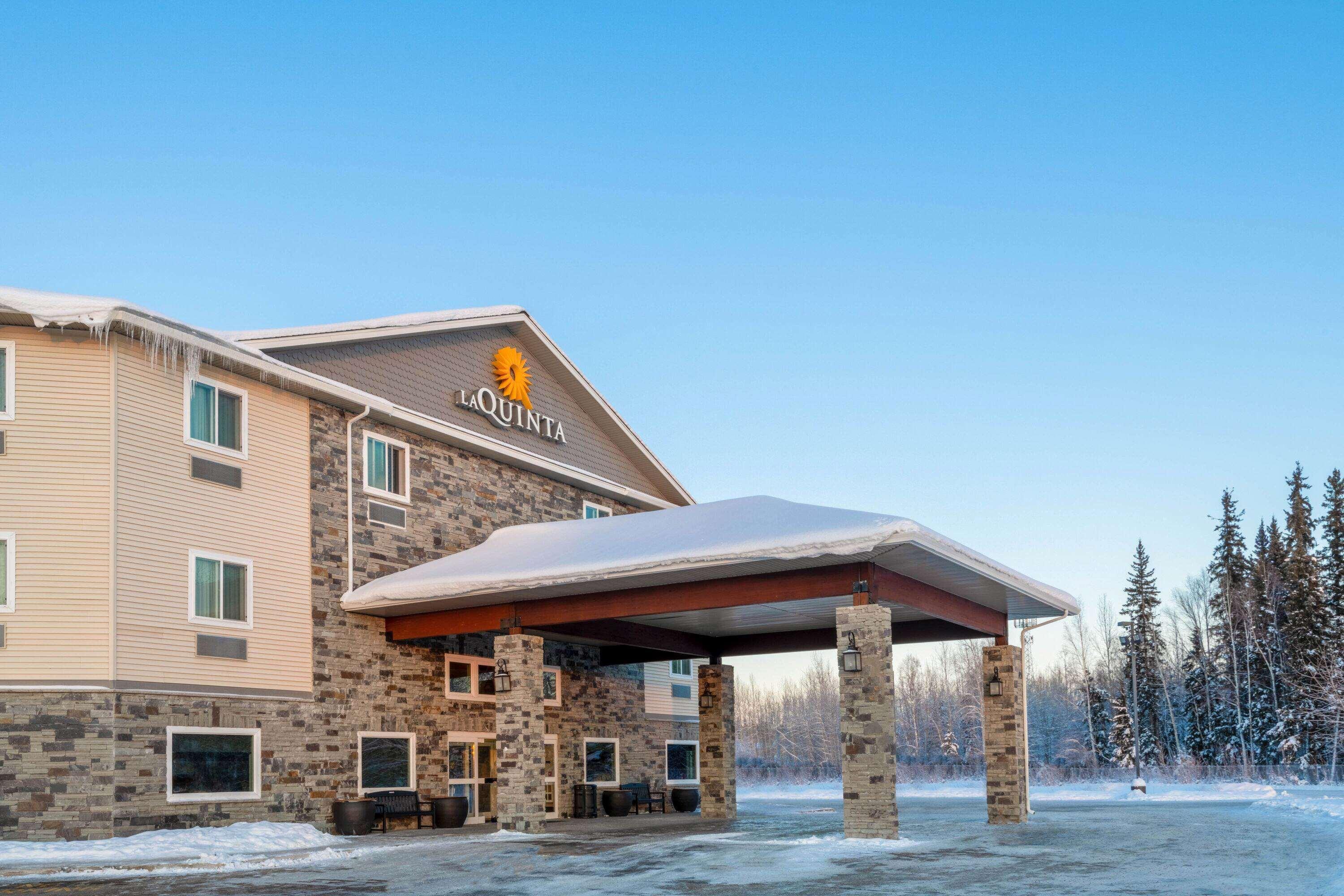 Hotel La Quinta By Wyndham Fairbanks Airport Exterior foto
