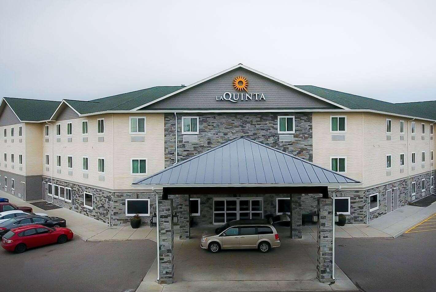 Hotel La Quinta By Wyndham Fairbanks Airport Exterior foto