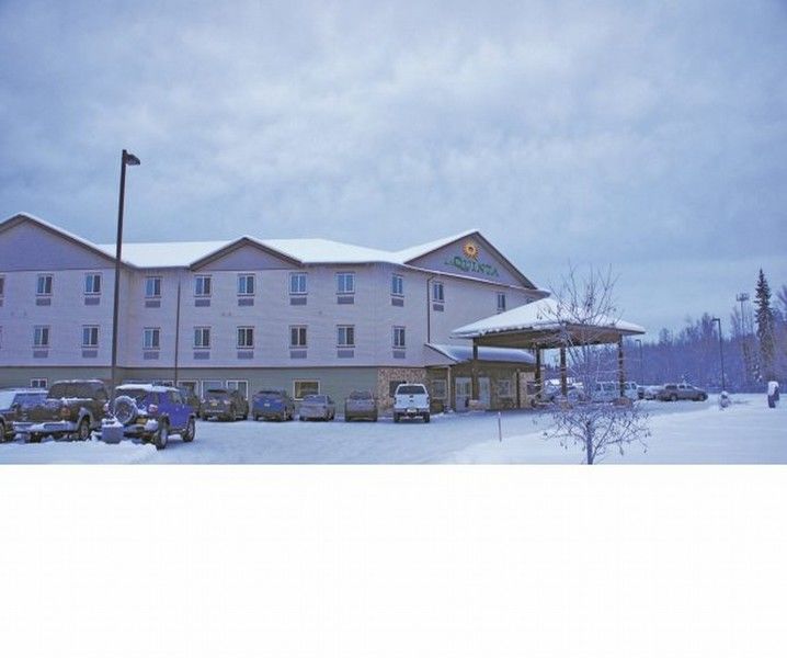 Hotel La Quinta By Wyndham Fairbanks Airport Exterior foto